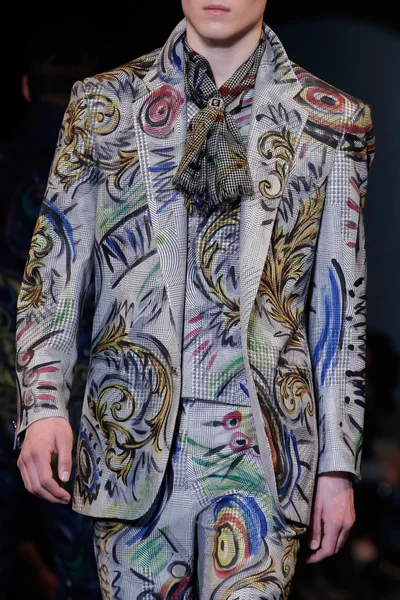 Look 38